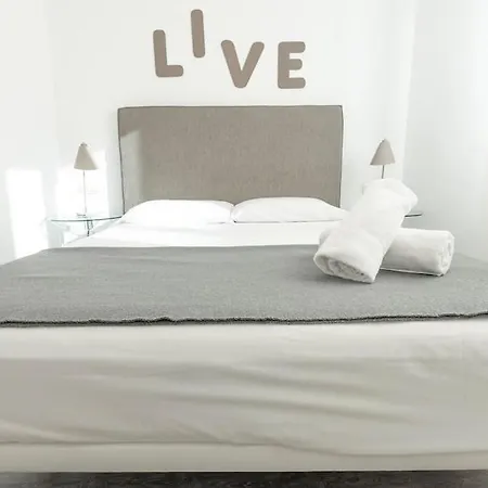 Apartamentos San Juan * Teruel
